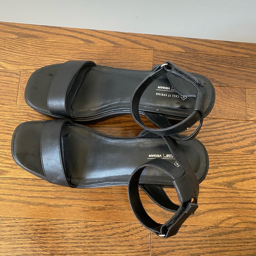 Call it Spring - Chunk Heel Sandal - Picture 5 of 5